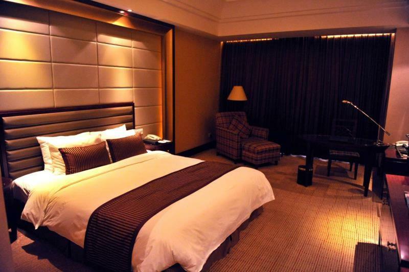 Central International Hotel Шанхай Экстерьер фото