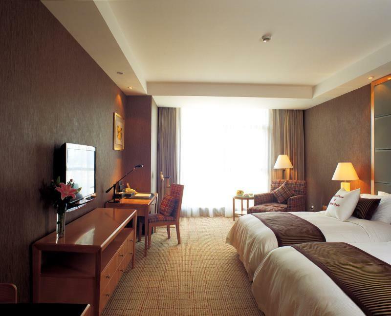 Central International Hotel Шанхай Экстерьер фото